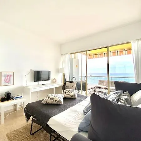 Casa Privata Corso Mentone 67 Complesso Gli Smeraldi Апартаменты *