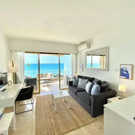 Casa Privata Corso Mentone 67 Complesso Gli Smeraldi Апартаменты *