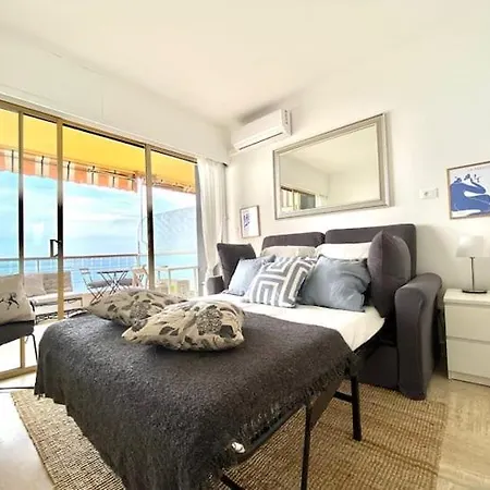 Casa Privata Corso Mentone 67 Complesso Gli Smeraldi *